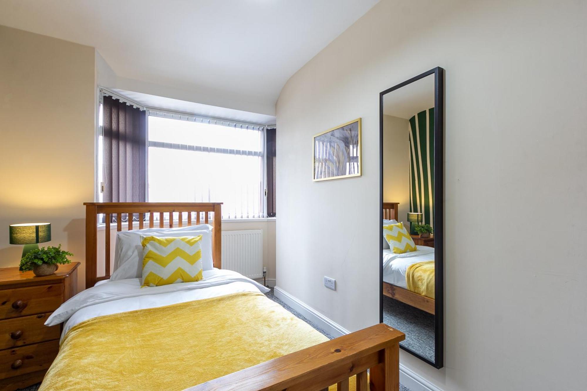 Ferienwohnung Bathway House - Free Secured Parking And Wifi Coventry Exterior foto