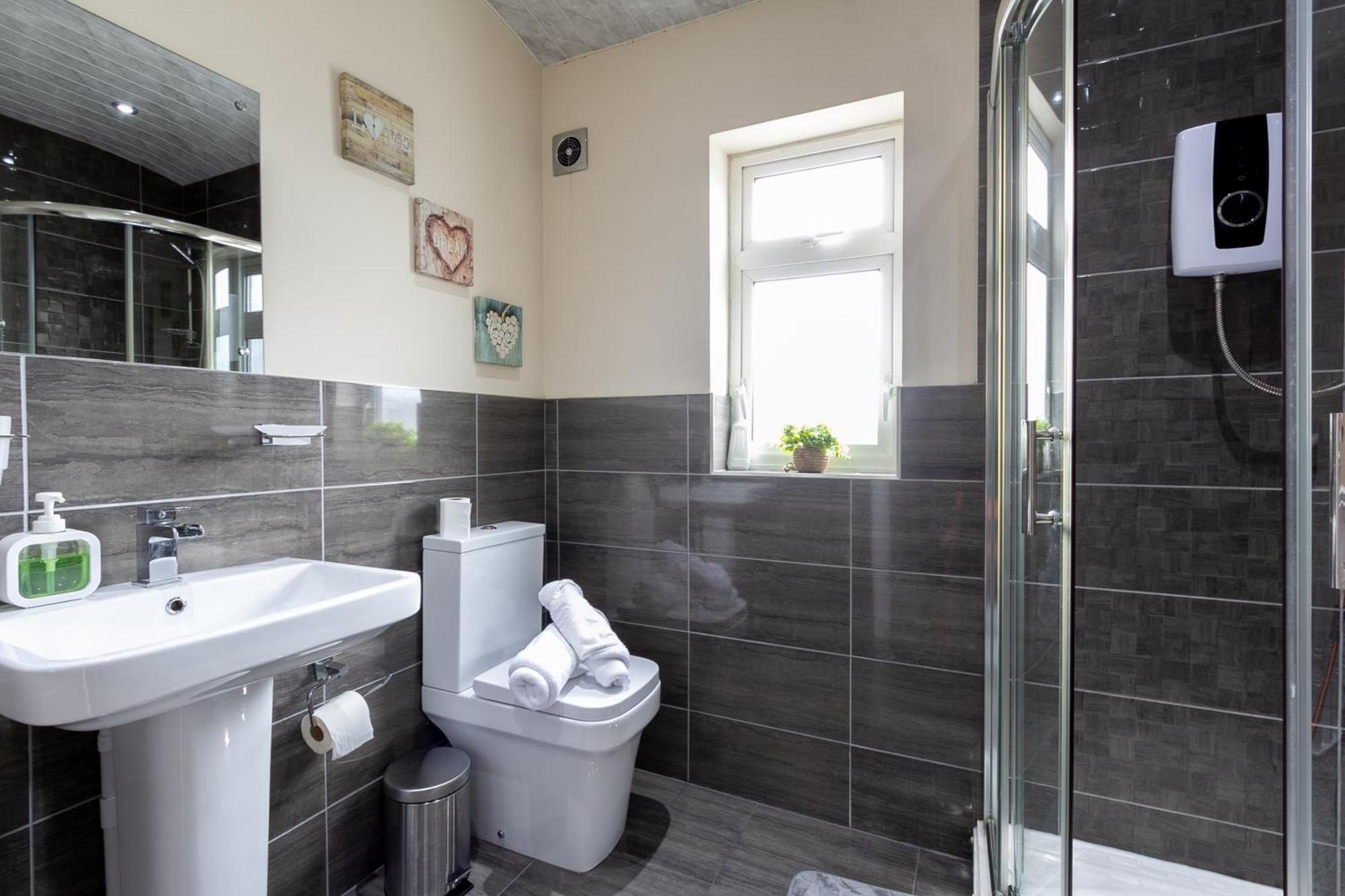 Ferienwohnung Bathway House - Free Secured Parking And Wifi Coventry Exterior foto